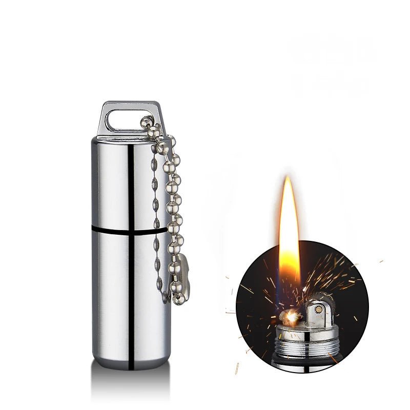 Metalen windproof benzineaansteker – Mini sleutelhanger aansteker voor buiten & rookaccessoires - Bivakshop