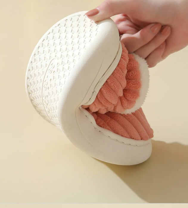 Warme pantoffels – zachte zool – pluizig wintercomfort - Bivakshop