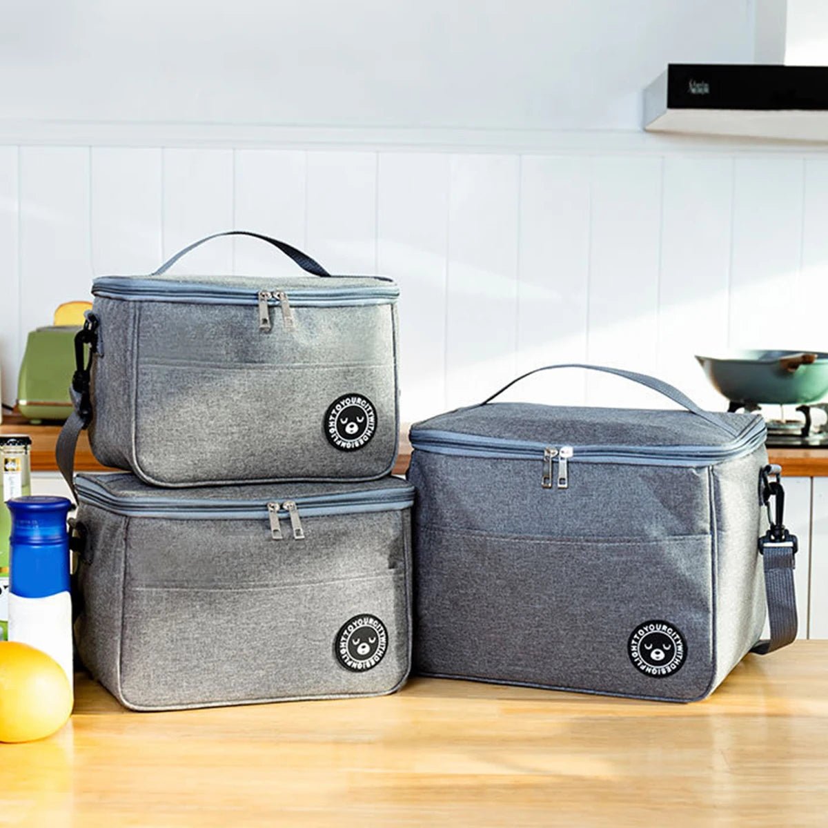 Capacity hand - held with shoulder strap insulated bag, lunch box bag, student thickened waterproof lunch bag。 - zmt - Bivakshop