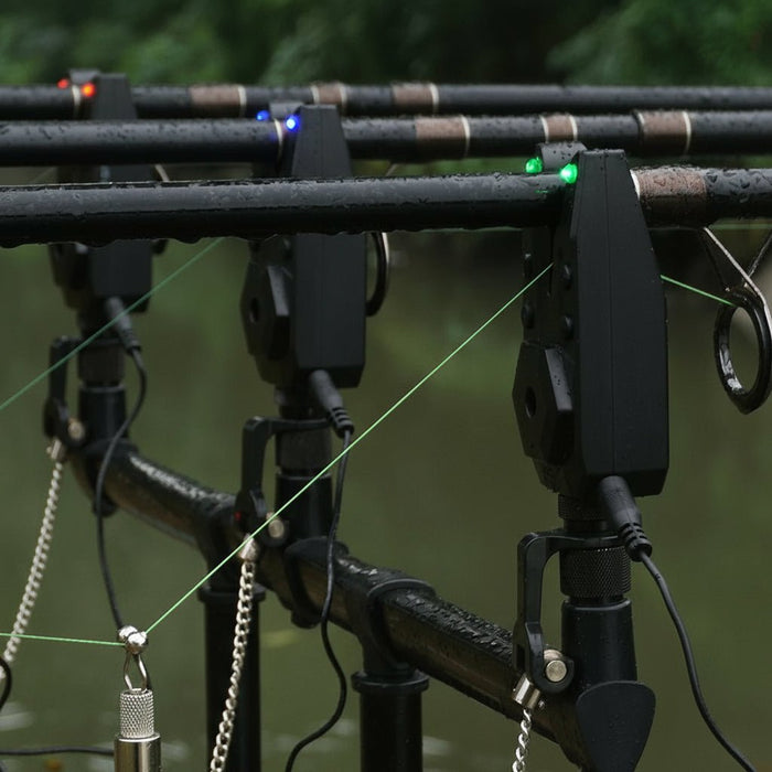 Draadloze Karper Beetmelder Set – waterdicht – met campinglamp - Bivakshop