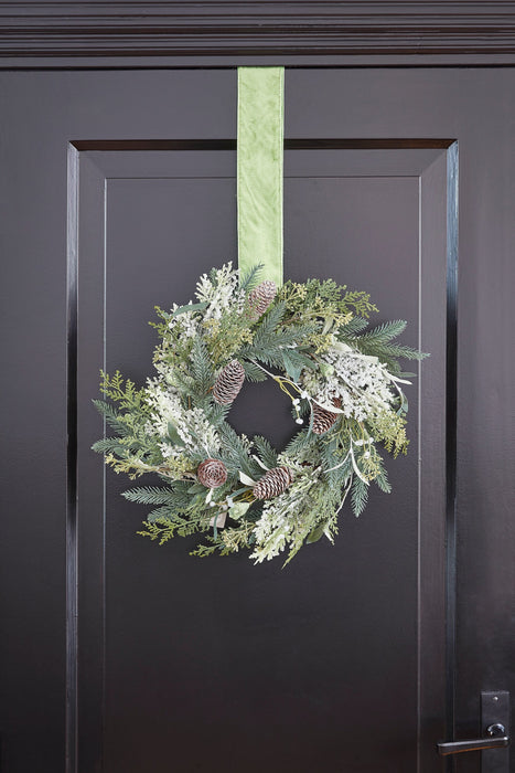 House of Seasons – Kerstkrans ‘Alva’ Ø40 cm – Groen met Dennenappels - Bivakshop