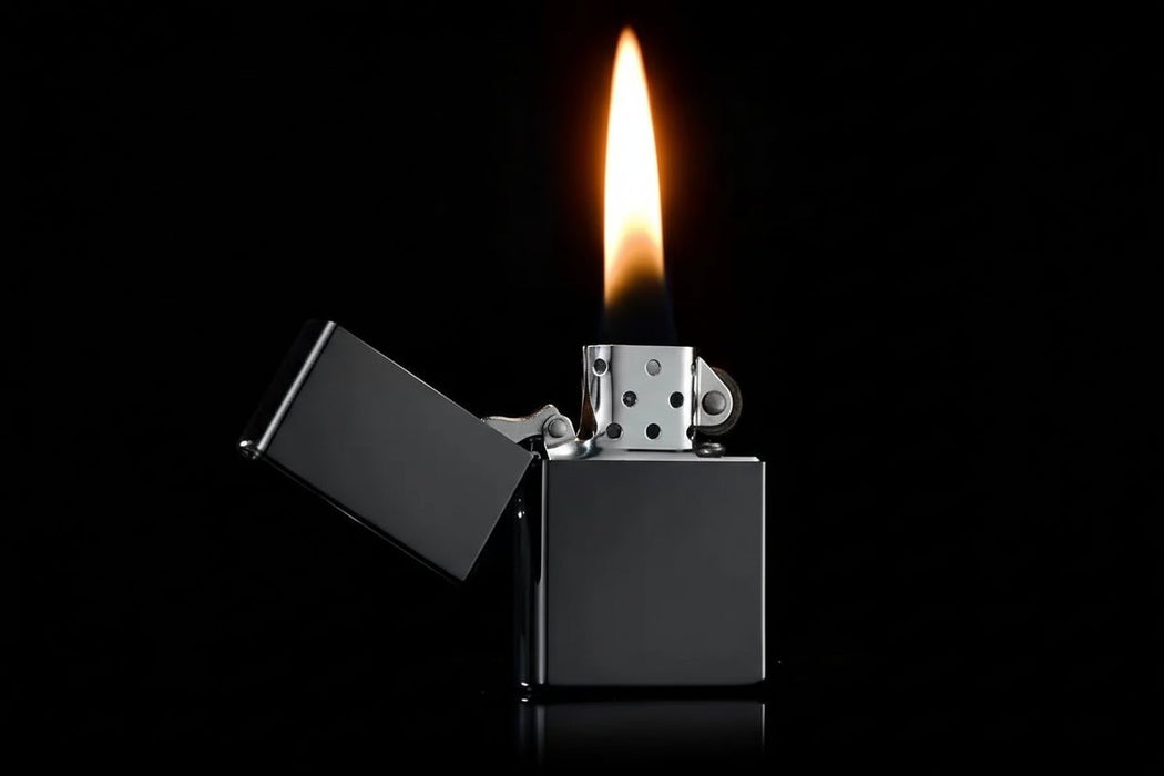 Klassieke Kerosine Aansteker – Winddicht - Bivakshop