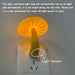 LED nachtlampje - Paddenstoel wandlamp met lichtsensor - EU/US plug voor slaapkamer en decoratie - Bivakshop