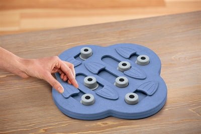 Nina Ottosson - Dog Hide N Slide Composiet - Interactieve Hondenpuzzel - Niveau 2 (33x33x5 cm) - Bivakshop