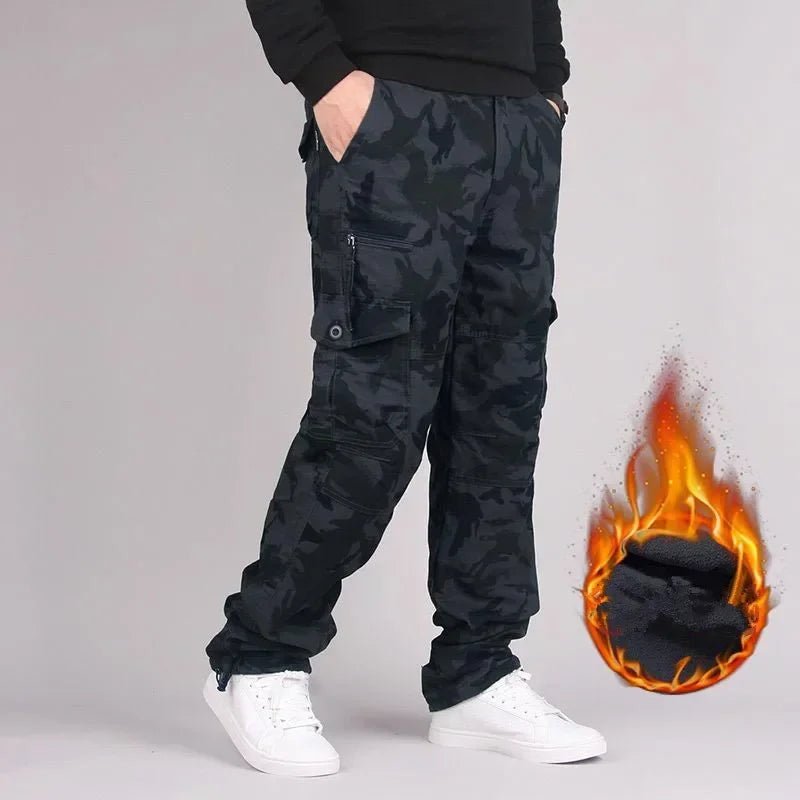 Warme camouflage cargobroek voor heren – Dubbel gevoerd met fleece, winterproof & casual outdoorstijl - Bivakshop