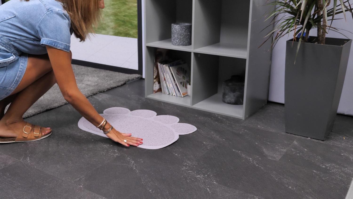 Genius Ideas Kattenvoerbakdeken met pootjes - Bivakshop