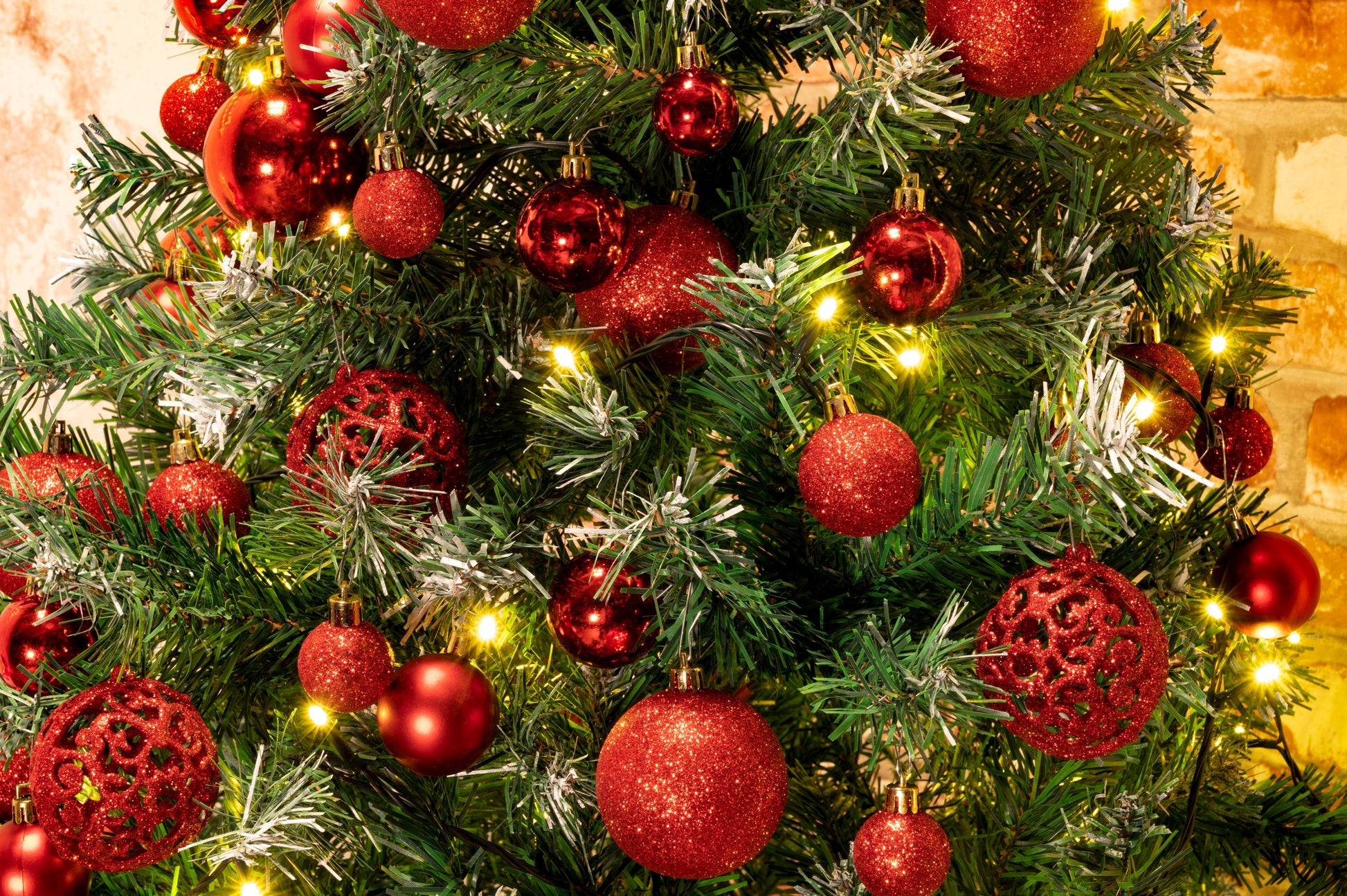 Kerstballen Set Rood 70 Stuks Incl. Kerst Opbergbox - Bivakshop